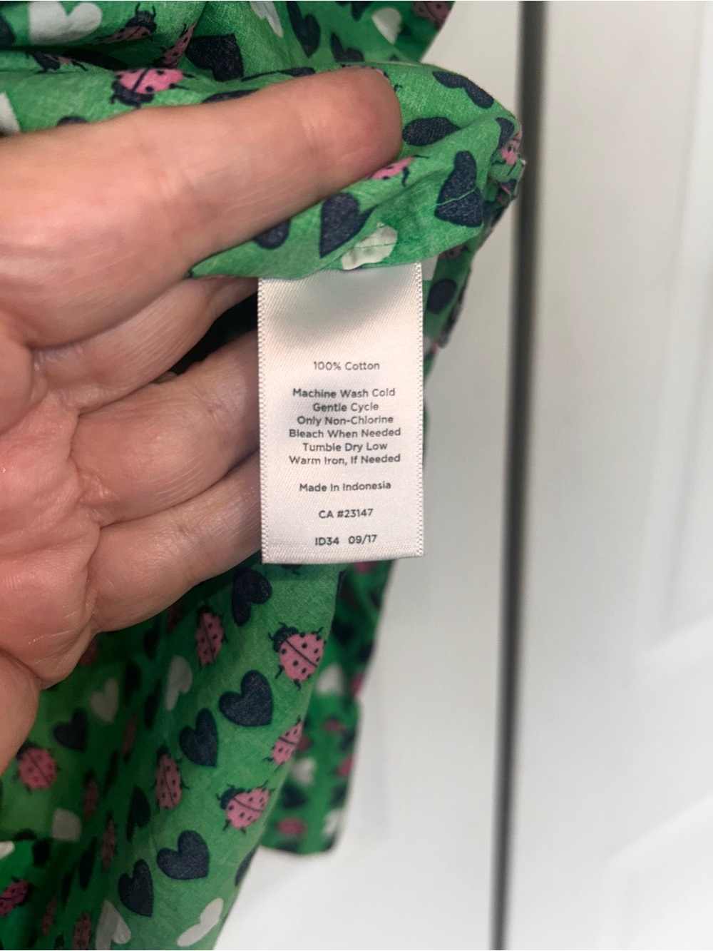 Talbots Green Button-Up Shirt with Pink Ladybug & Navy Hearts - Picture 7 of 9